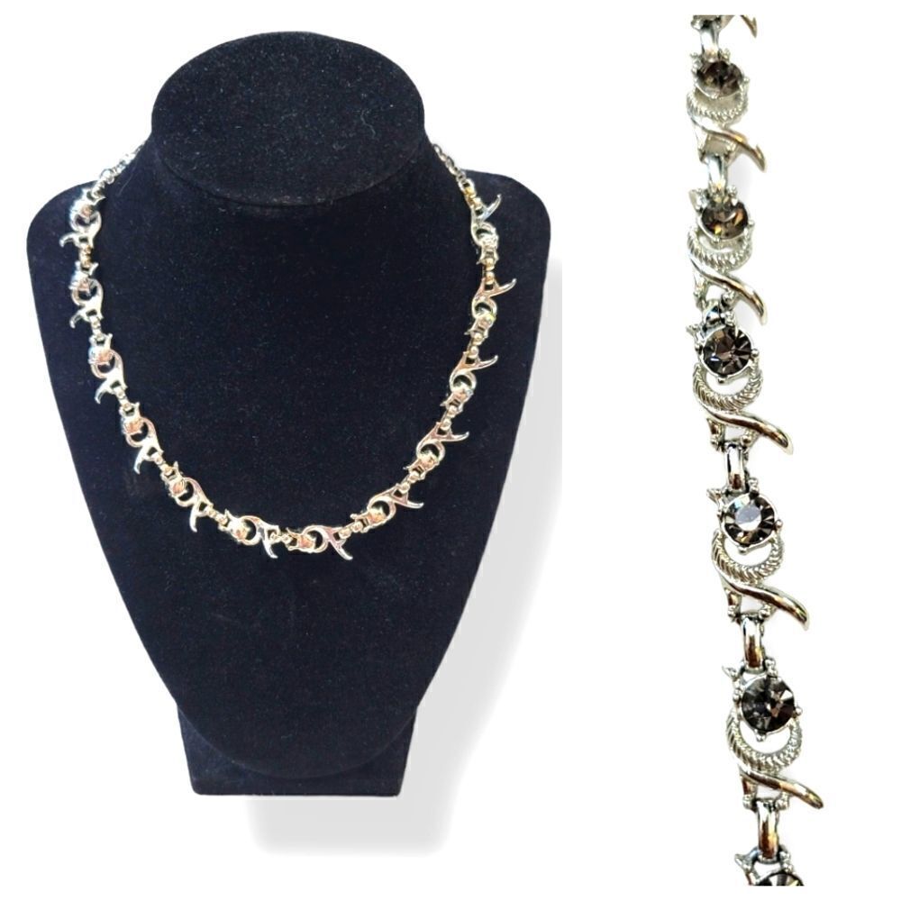 Vintage 60s 70s Sarah Coventry Cool Surrender Smokey Gray Silver Necklace